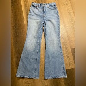 Womans Madewell Perfect Vintage Flare blue jeans size 26 worn just a few times